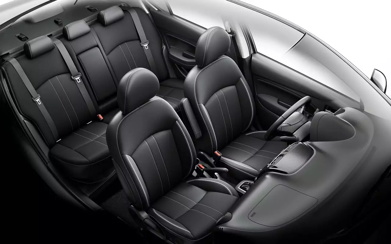 Интерьер Mitsubishi Attrage