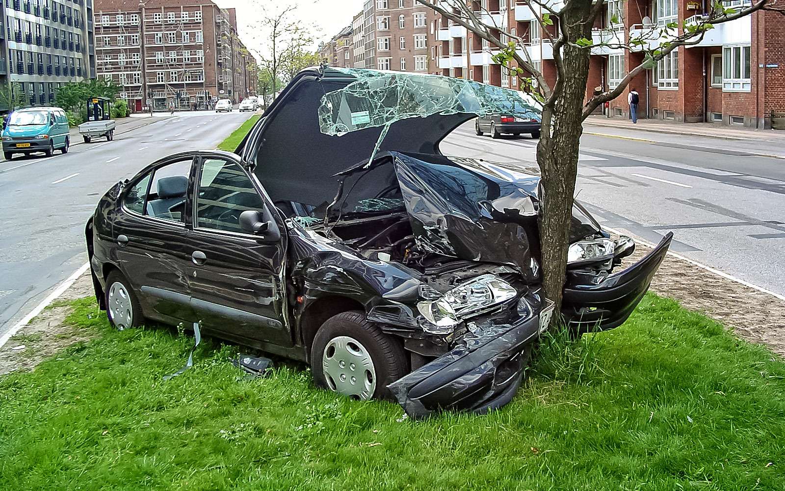 Фото авто после аварии