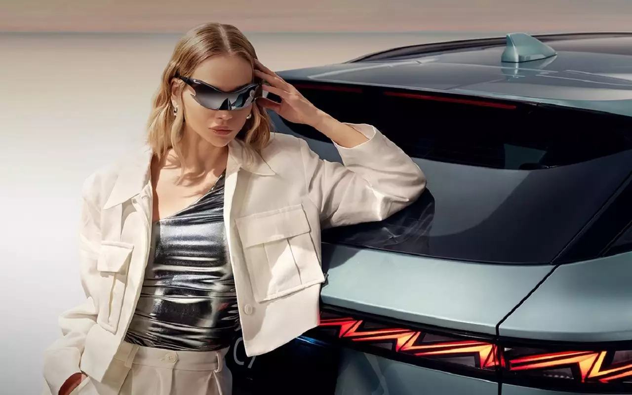 Omoda C7
