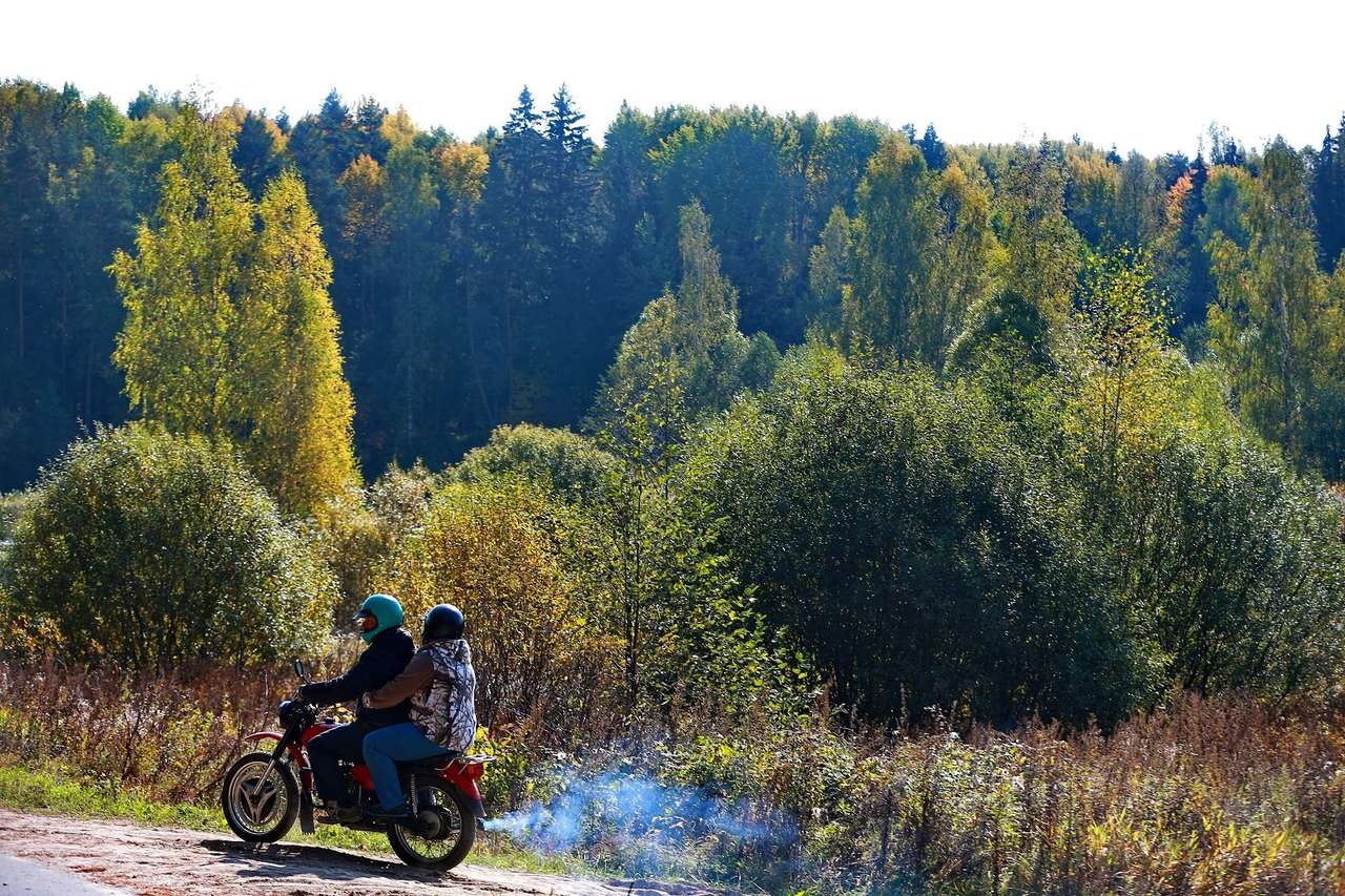 Думе советуют увеличить штрафы за повышенные выбросы и шумные глушители