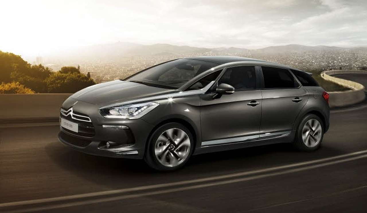 Citroen оснастил DS5 мощным мотором и «механикой»