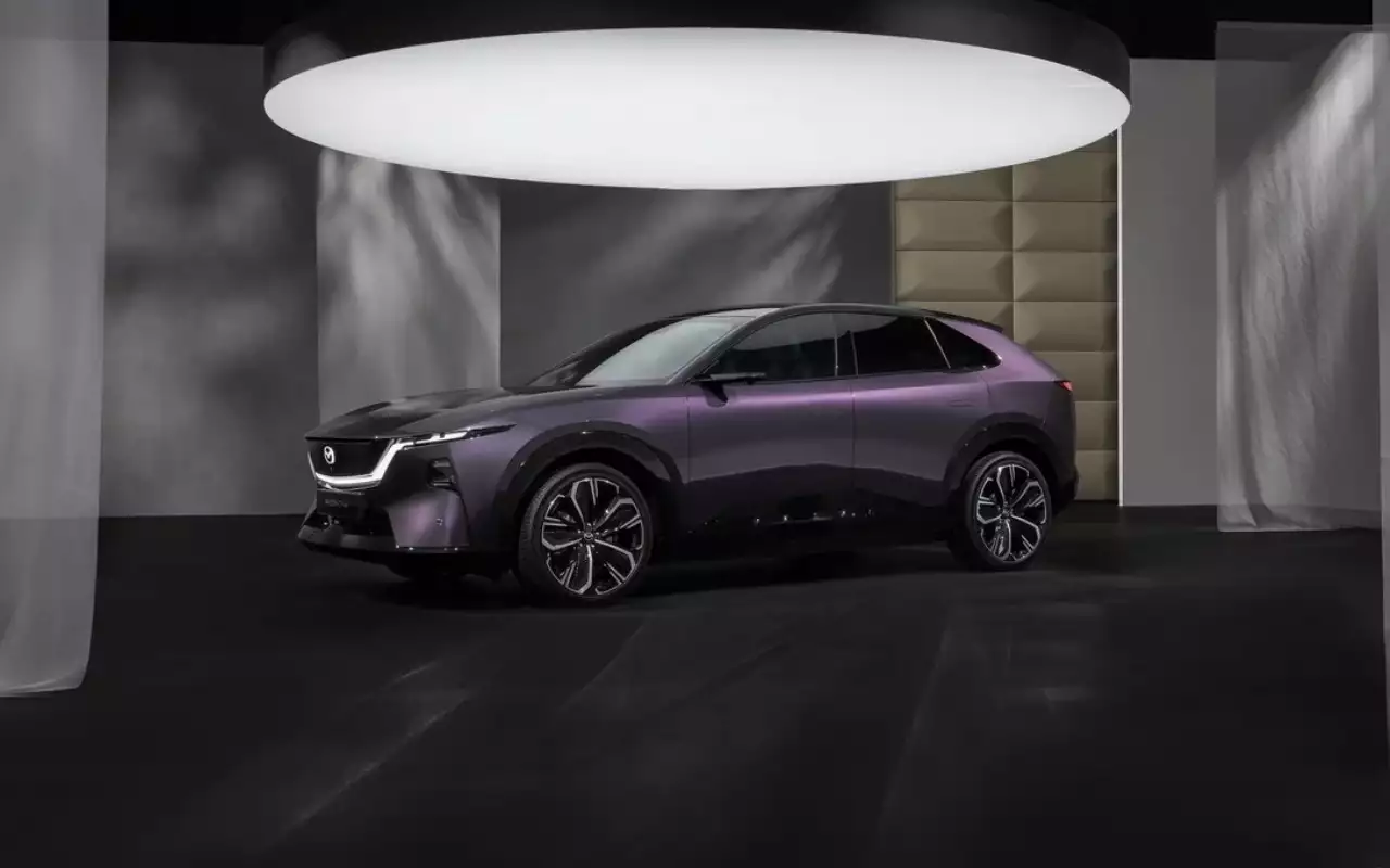 Mazda CX-6e