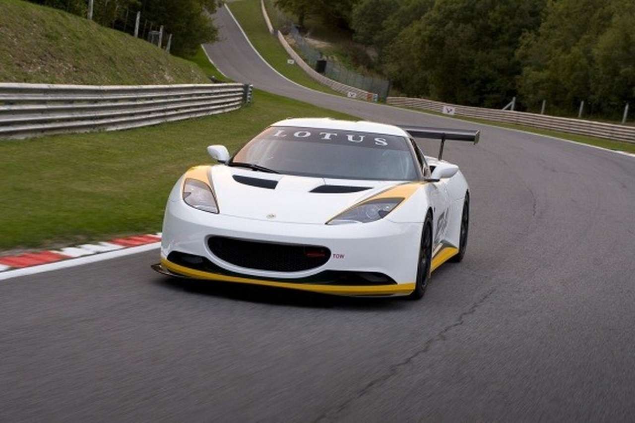 Lotus добавит модификаций обновленной Evora