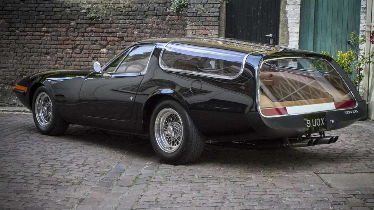 Уникальный «сарай» Ferrari продаст себя за миллион долларов