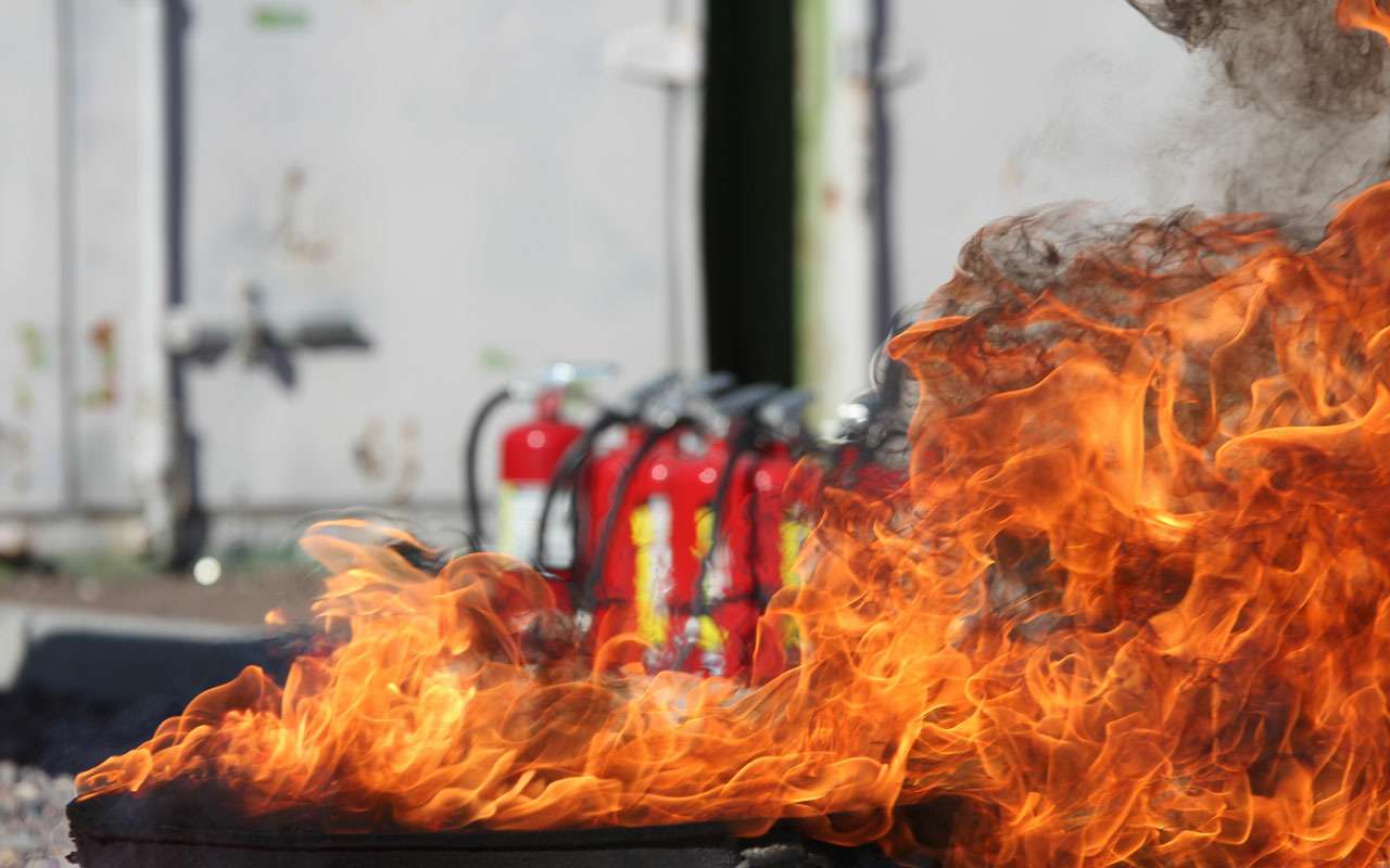 Огнетушитель для авто —  как выбрать? Советы экспертов