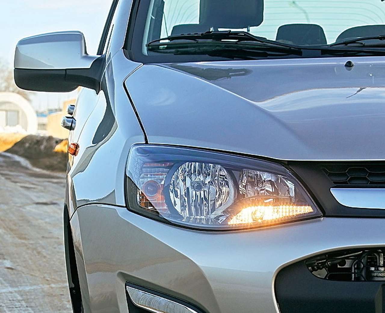 Обозначена февральская палитра эмалей для автомобилей Lada