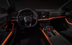 Интерьер Lamborghini Urus SE