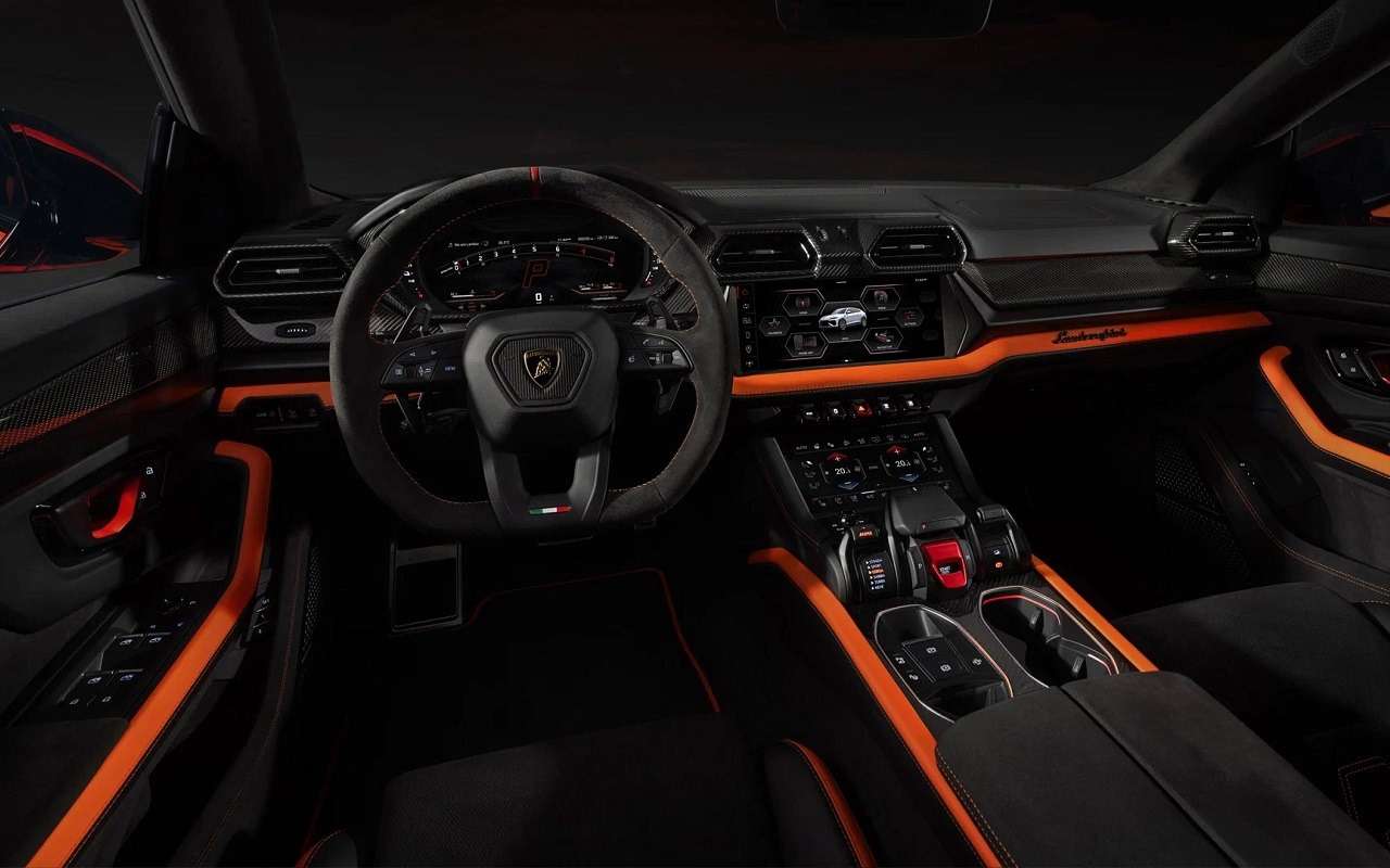 Интерьер Lamborghini Urus SE