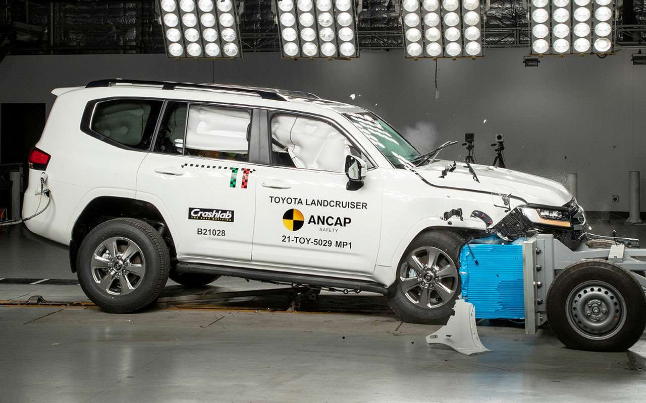 Toyota Land Cruiser 300 – первый краш-тест