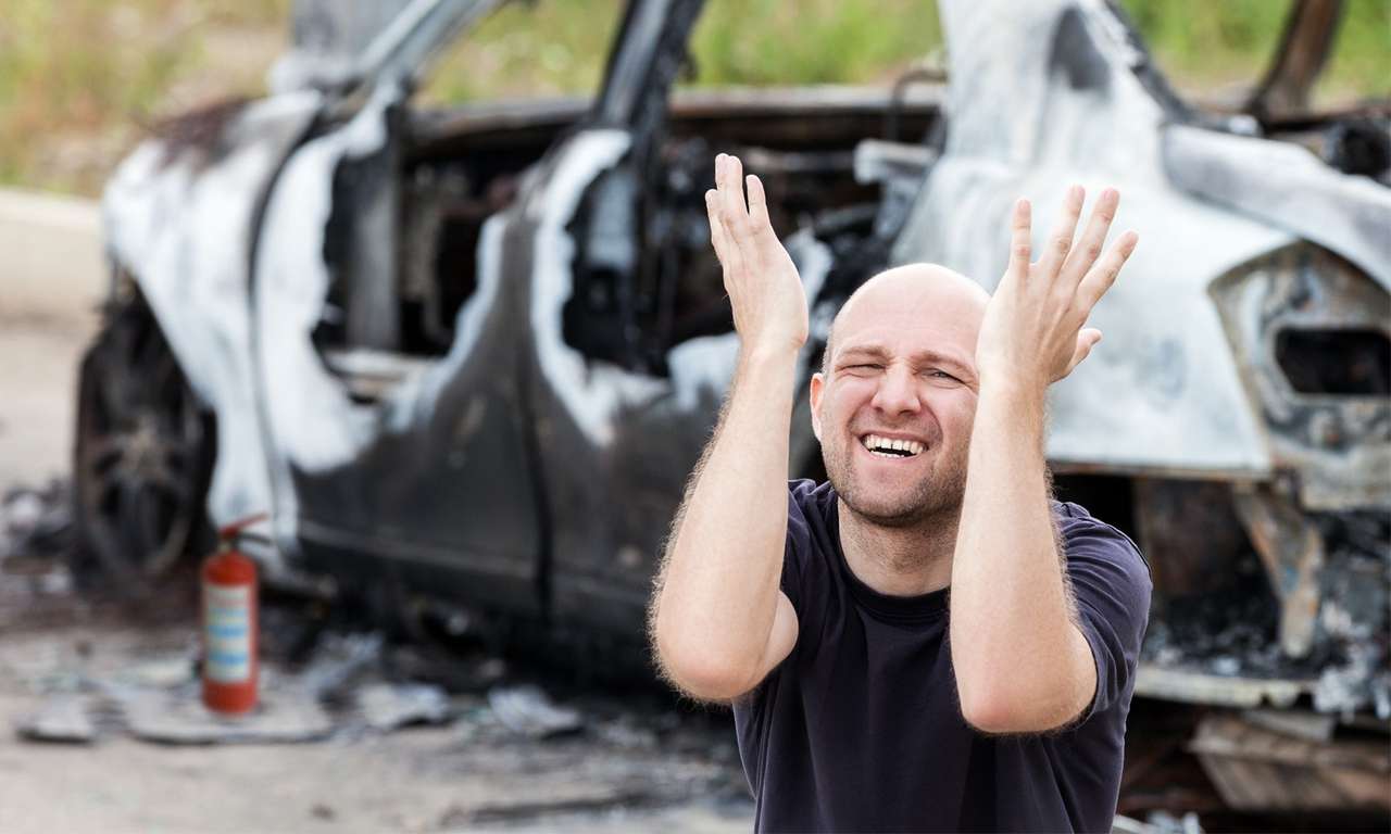 Огнеборцы в автомобиле