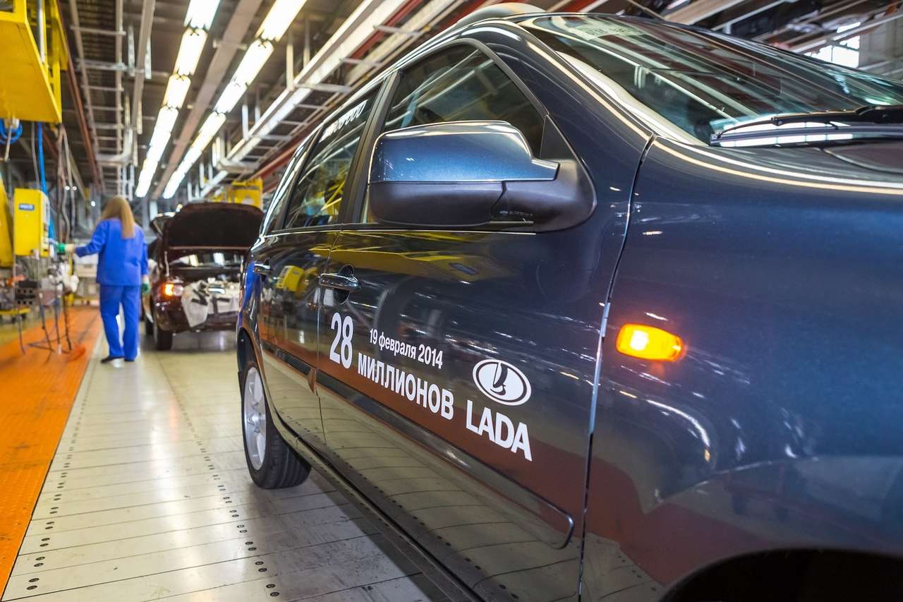 АВТОВАЗ призвал защитить автопром повышением ввозных пошлин