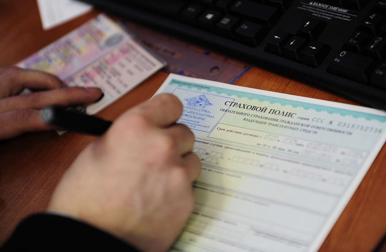 Страховщиков ОСАГО накажут рублем за отказ в скидке за безаварийную езду