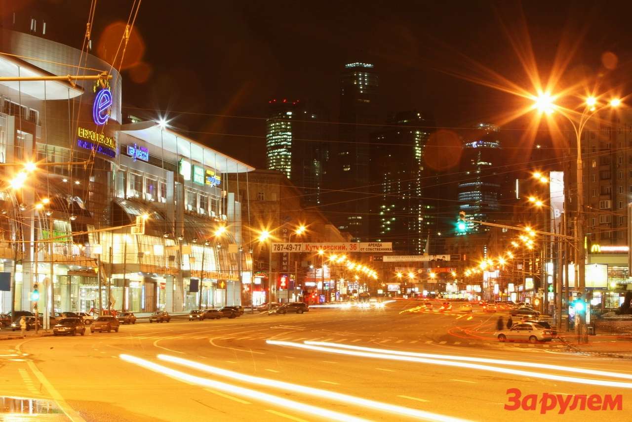 Власти Москвы рассказали, где разместят новые платные парковки 