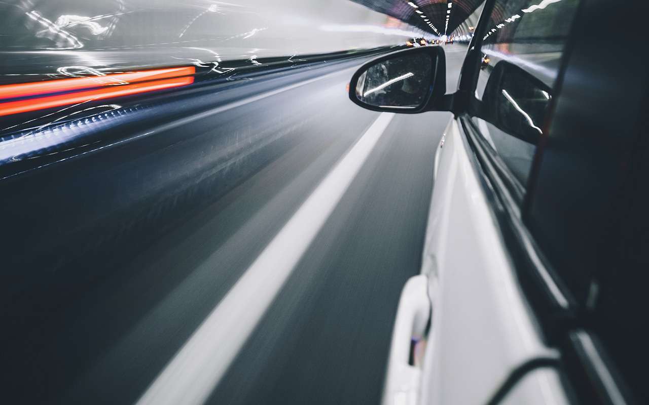 Дорога с беспроводной зарядкой: электромобили можно будет заряжать в движении