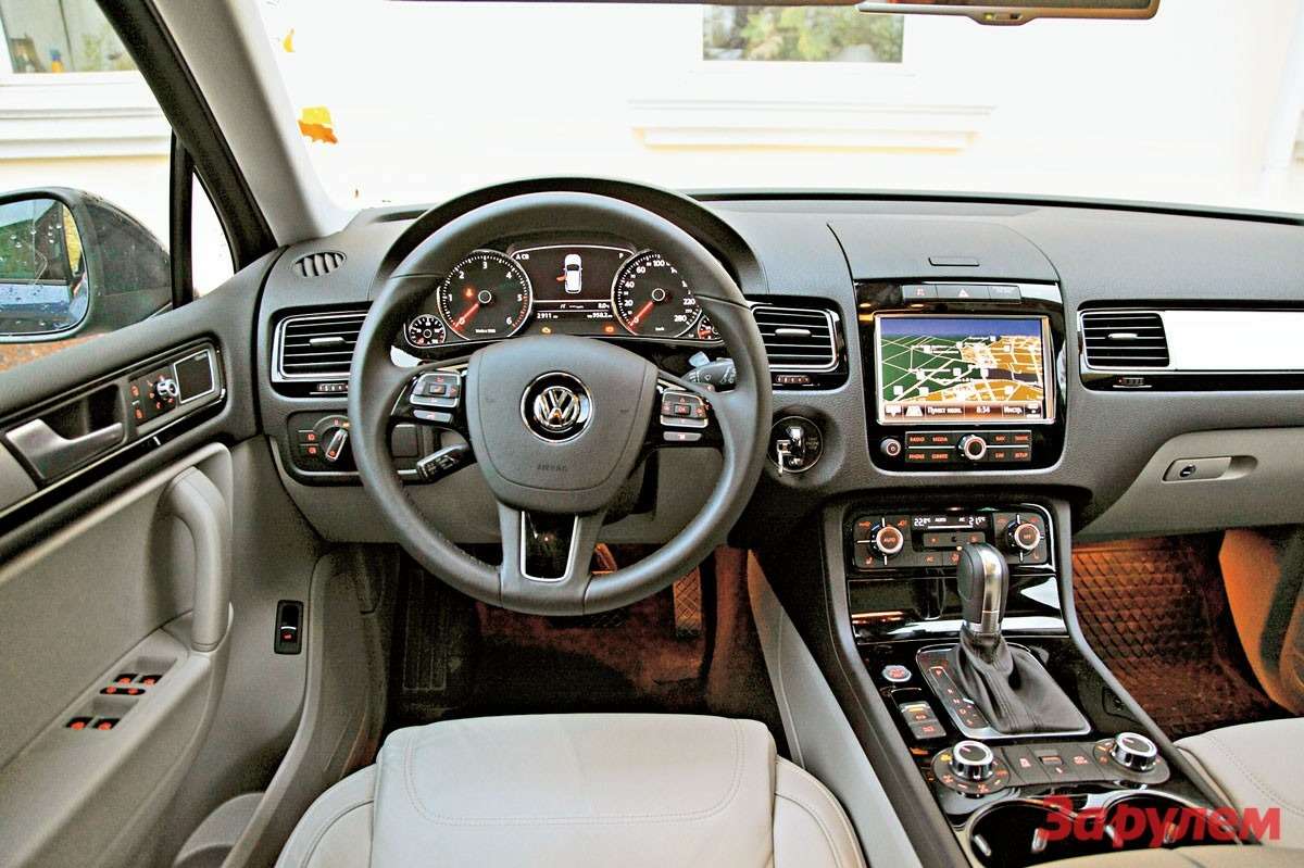 салон touareg nf. Volkswagen touareg 2010 салон. фольксваген туарег 2012 салон. Touareg 2 рестайлинг салон. Vw touareg 2013 салон.