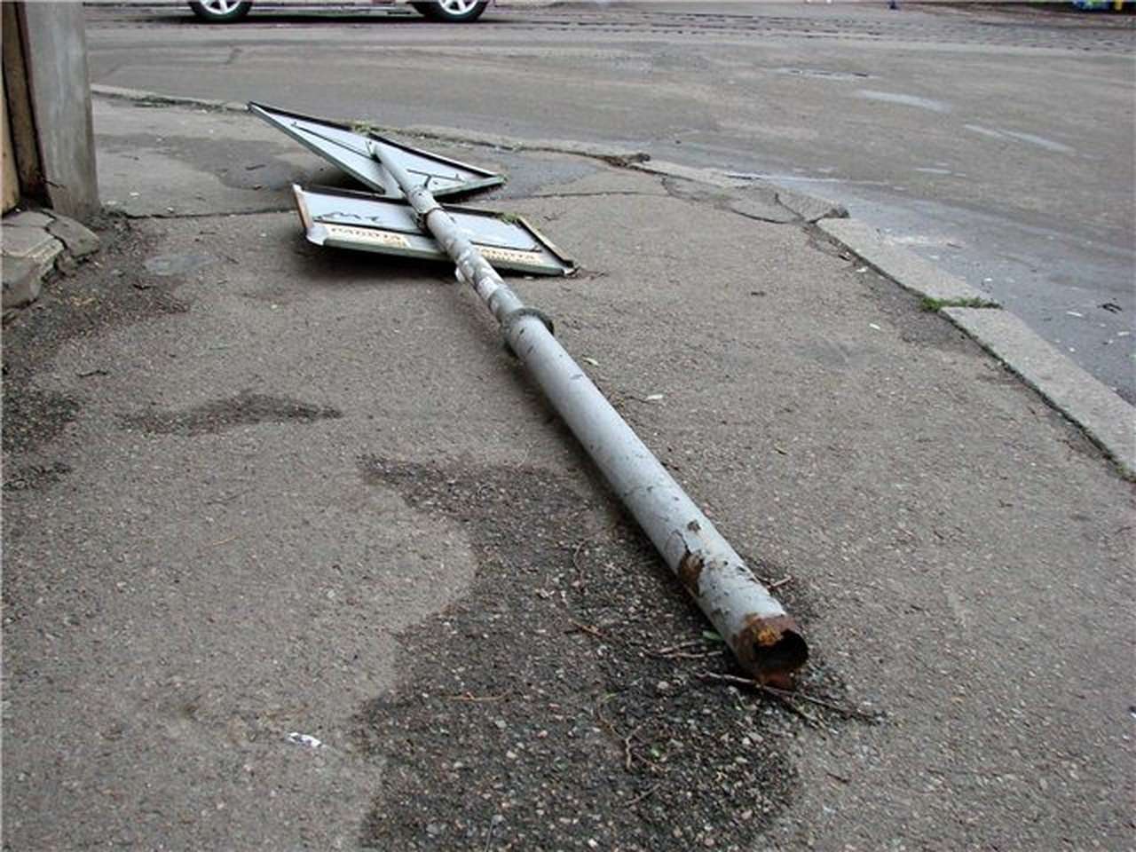 Сибиряк отсудил у МВД 240 тысяч за отсутствующие дорожные знаки