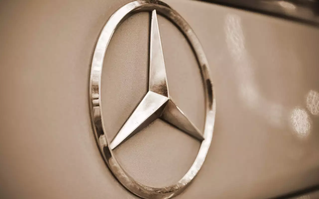 Стали известны самые популярные в России модели Mercedes-Benz