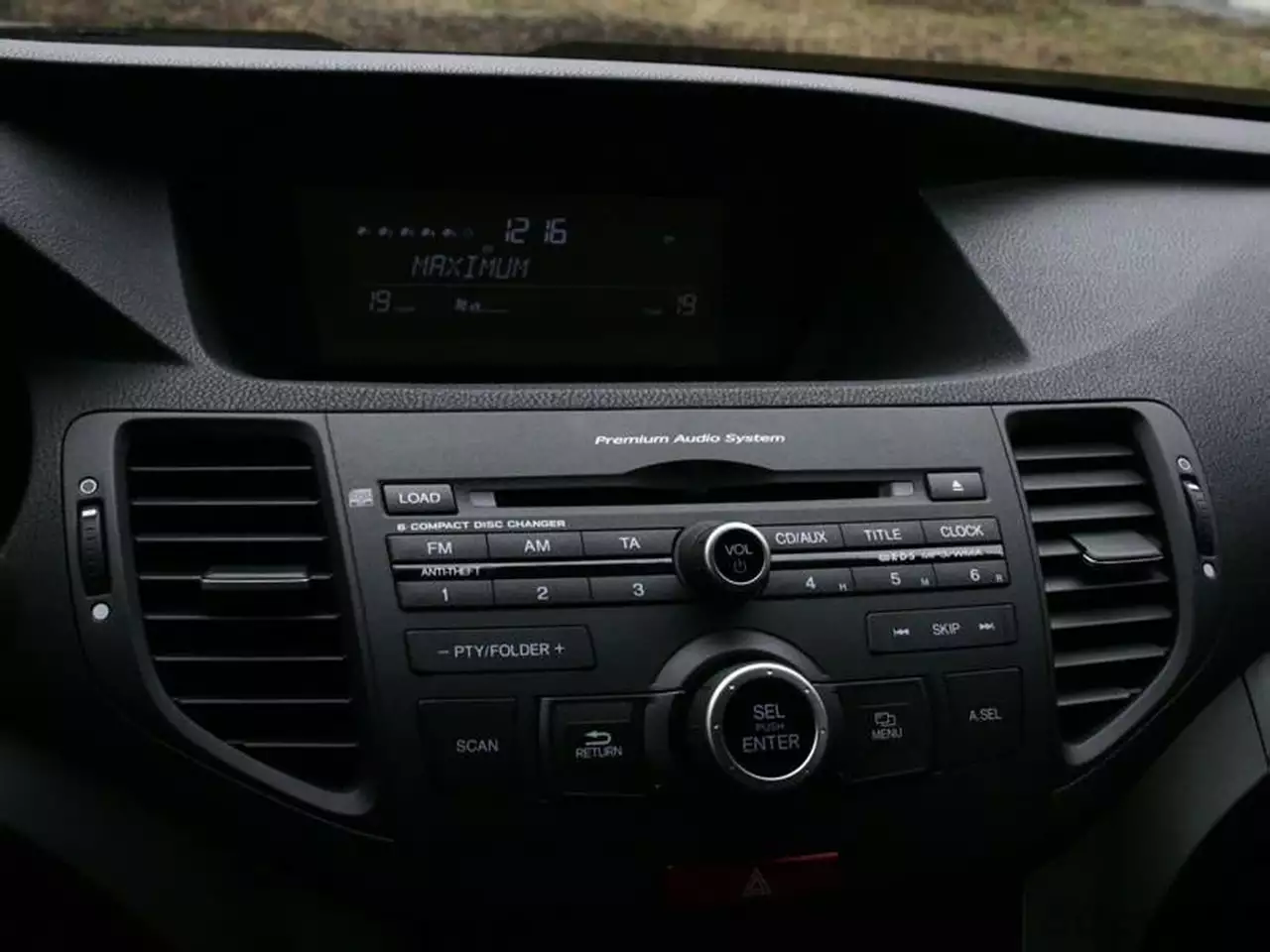 Тест Honda Accord Type-S: Разум или чувства (ВИДЕО)