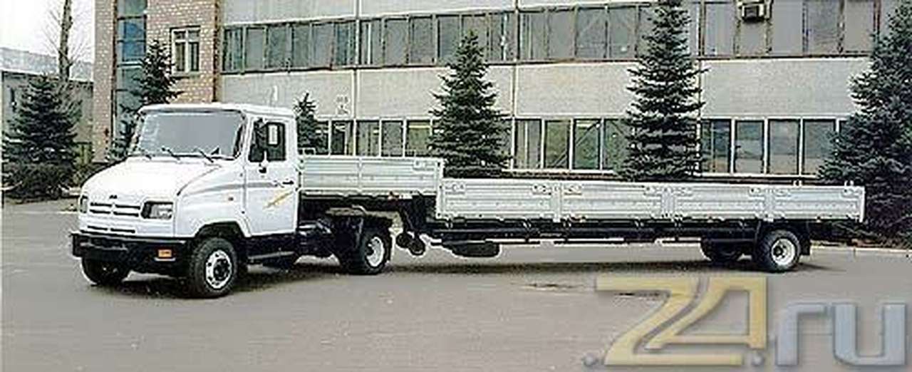 ЗИЛ выпустил автопоезд на базе "Бычка" и низкопольного полуприцепа