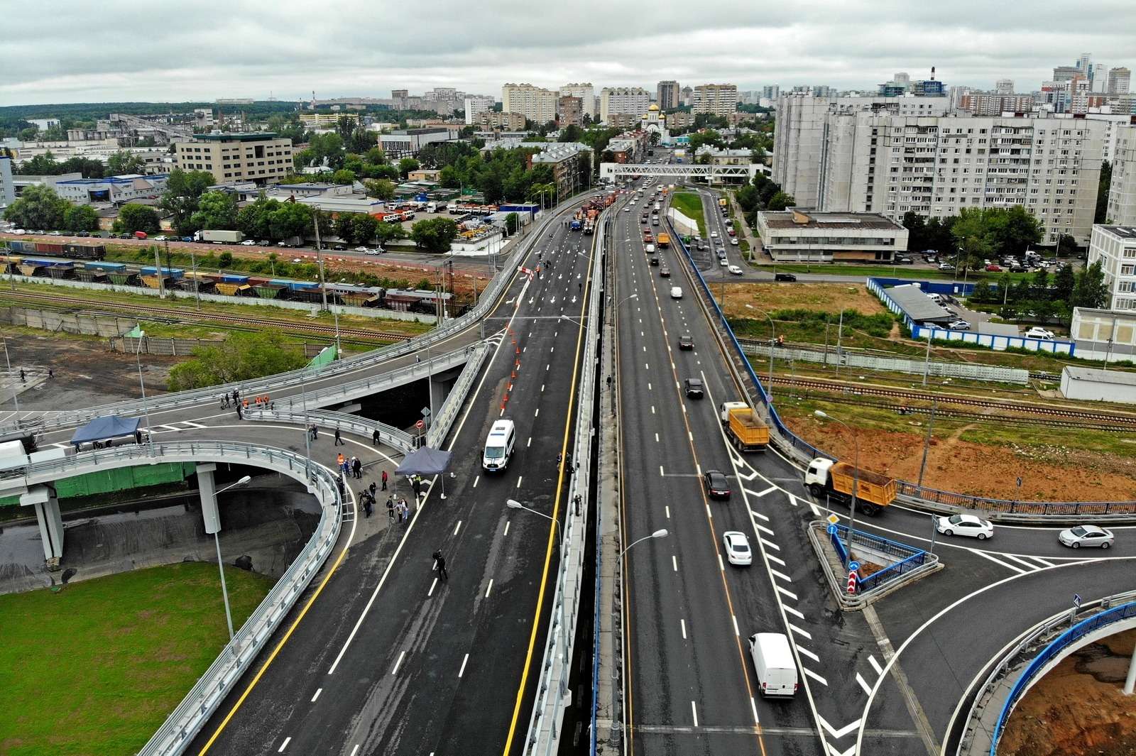 Третье транспортное кольцо в москве. Рублевское шоссе. Кутузовский проспект Рублевское шоссе. МКАД Рублевское шоссе. Эстакада на Рублевском шоссе.