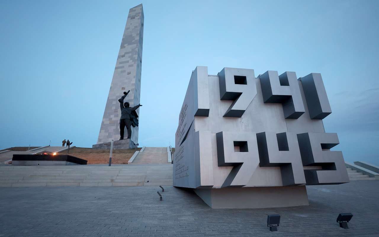 В правительстве РФ рассказали, что ремонт трассы к мемориалу в ДНР завершен на 95%