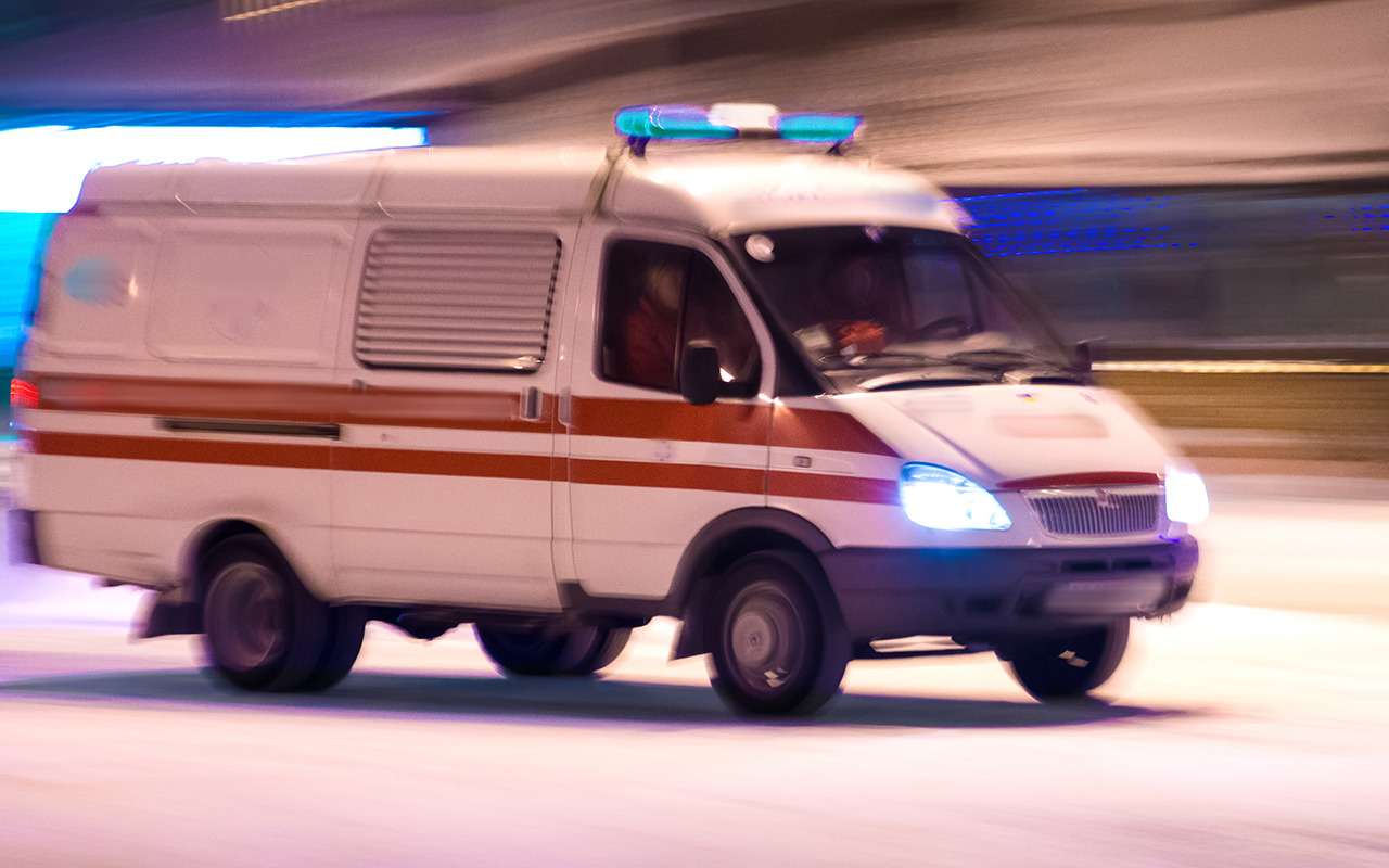 Пьяный полицейский сбил двух женщин и сбежал с места ДТП