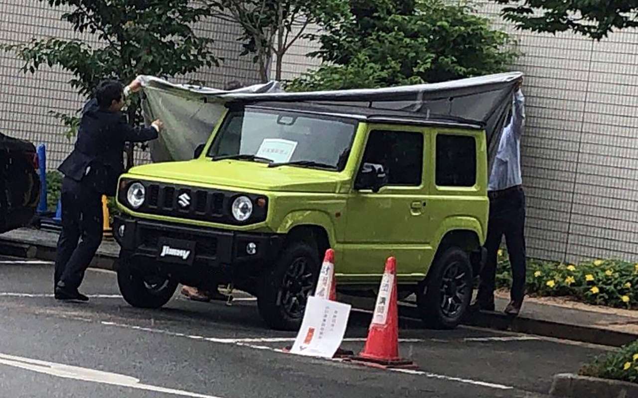 Новый Suzuki Jimny: первые фотографии без камуфляжа