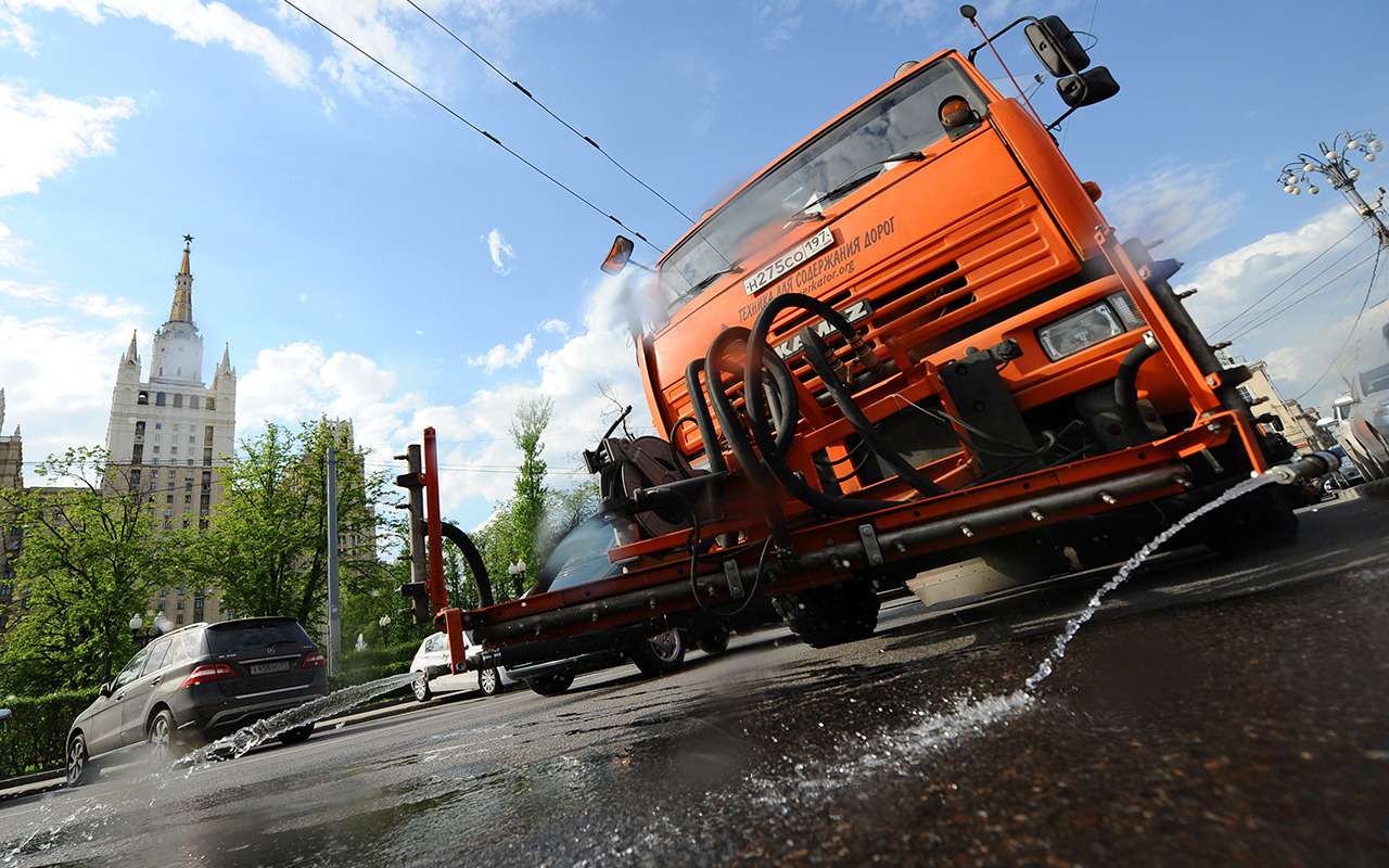 Коммунальщиков пустят на выделенки для общественного транспорта