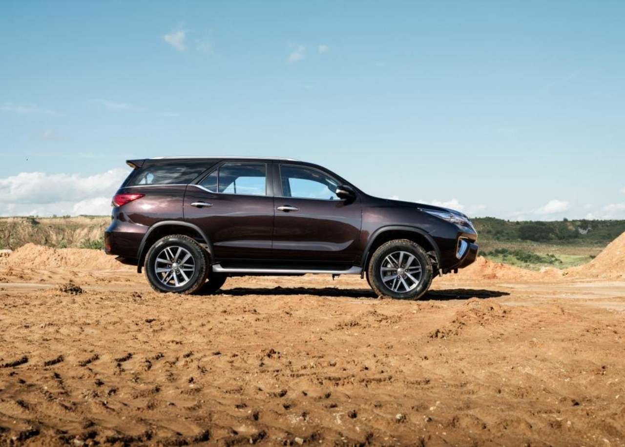 Toyota Fortuner в России будет доступен только с турбодизелем