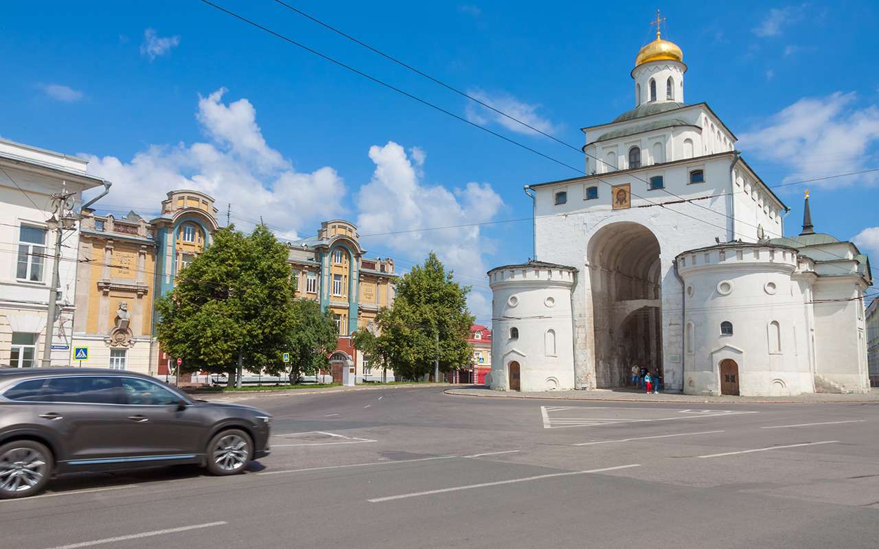 Эксперты подсчитали стоимость автопутешествия по Золотому кольцу