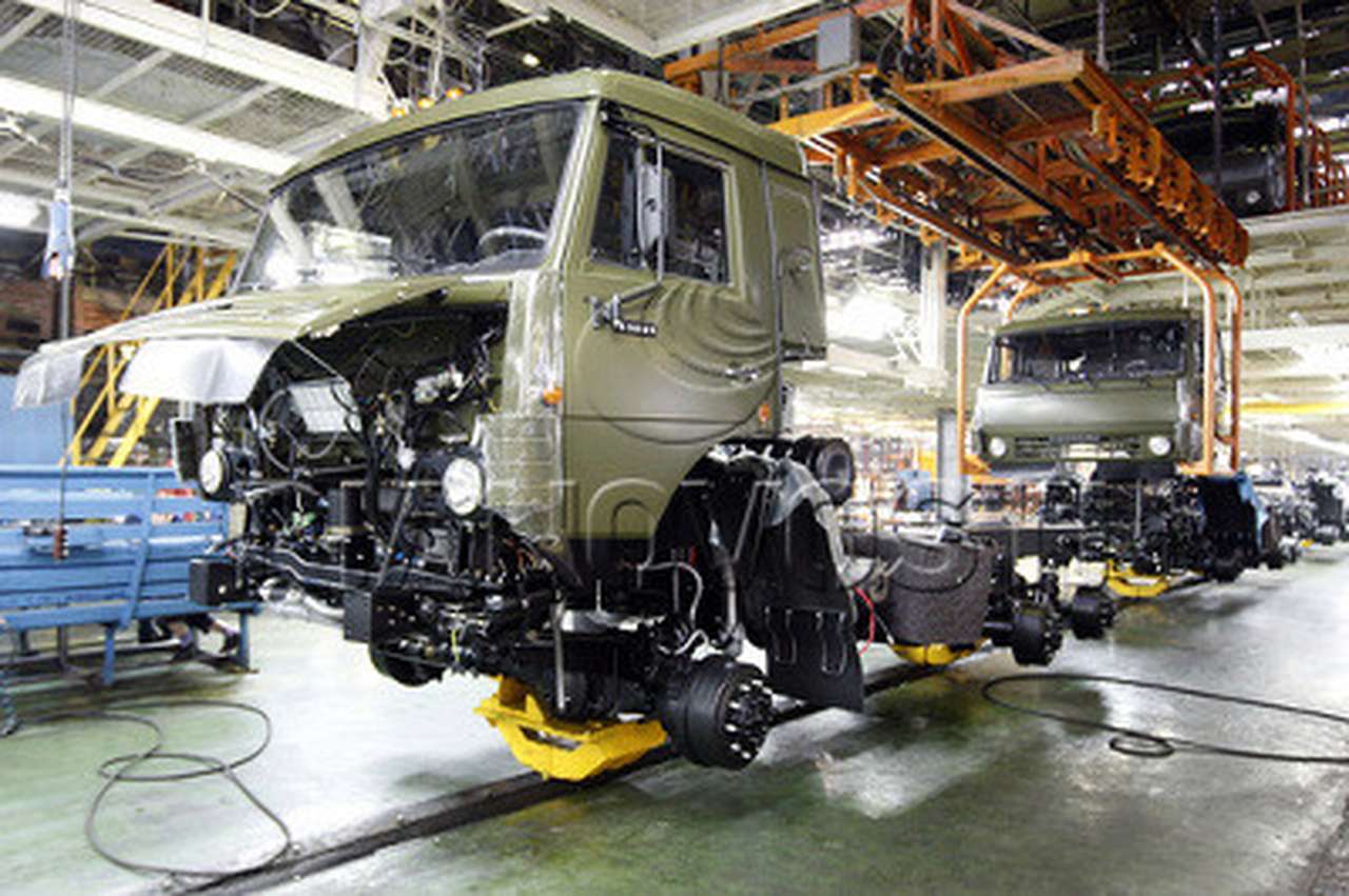 КАМАЗ планирует сократить более 3 тыс. работников 