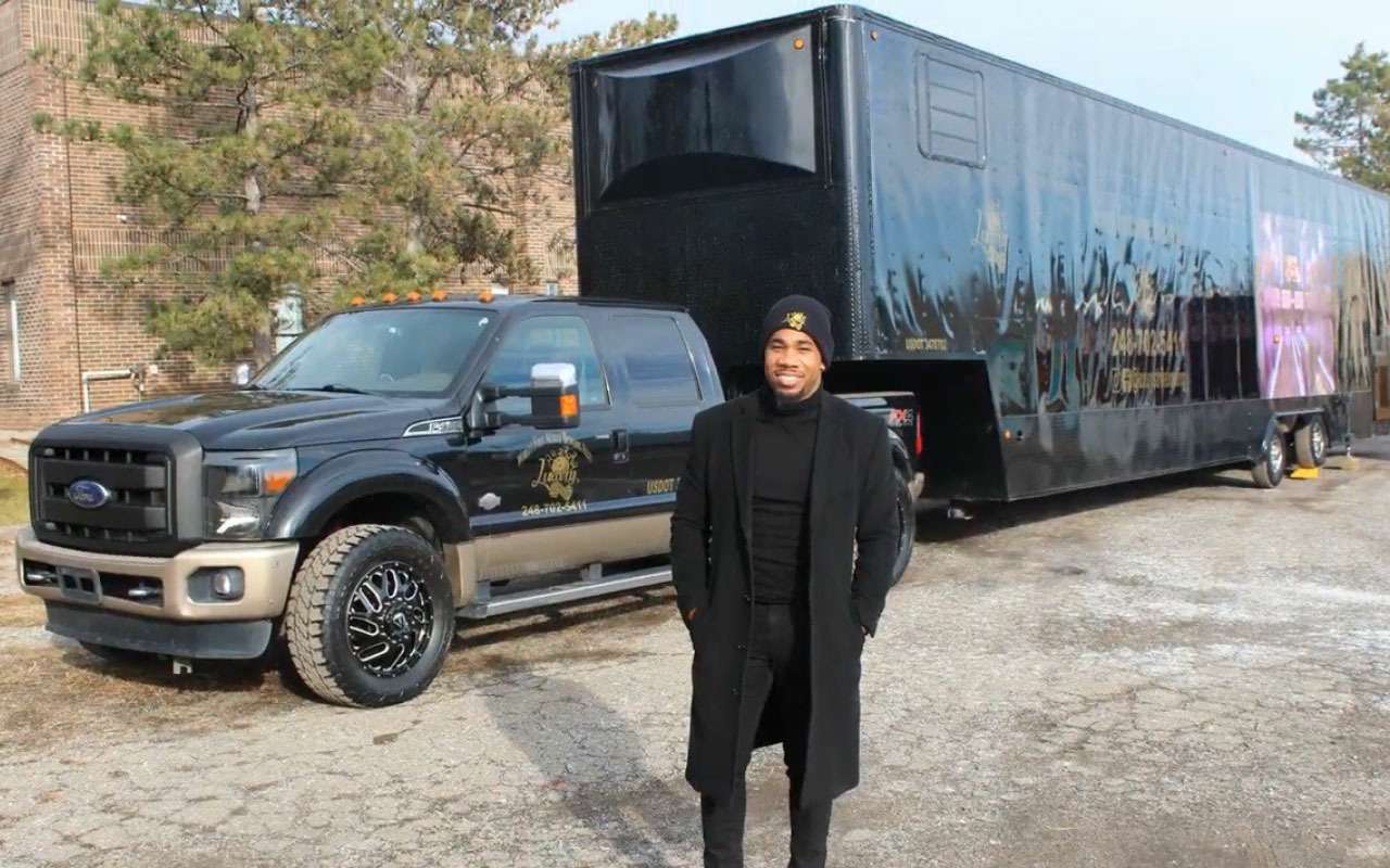 Боулинг в трейлере? Отличная идея на время пандемии