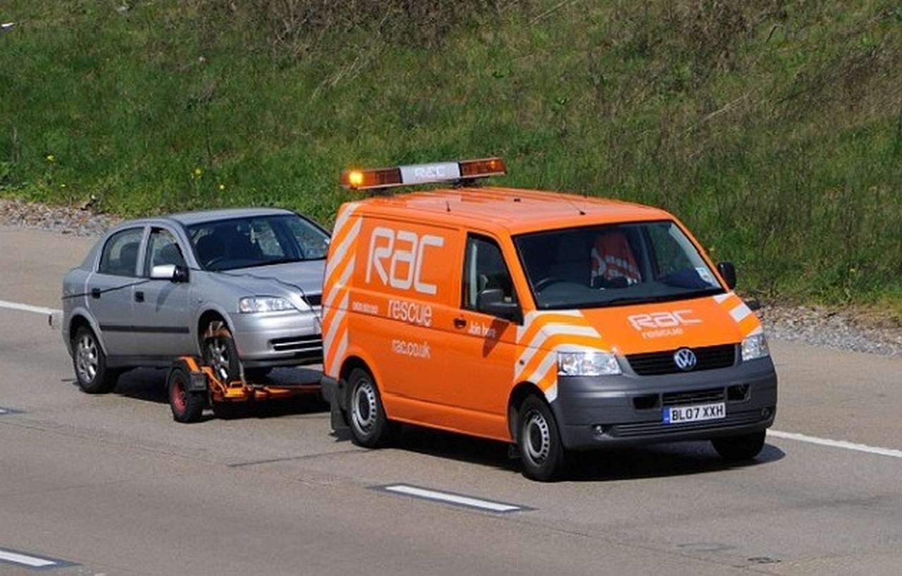 Мужчины чаще женщин заправляются не тем топливом