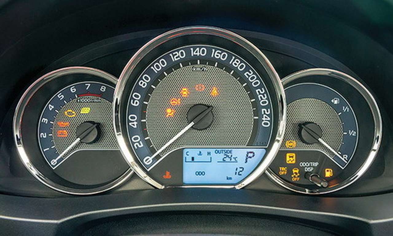 Чего только не найдешь в баке авто