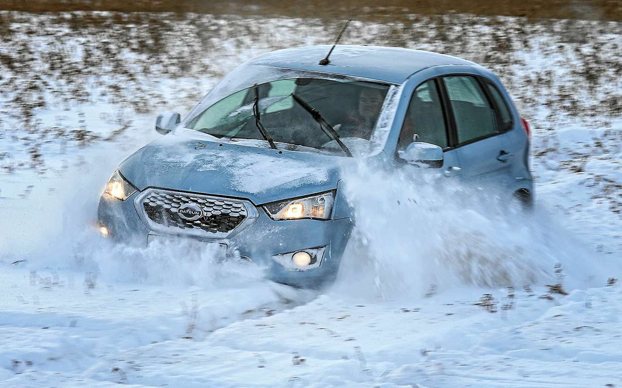 Впервые на бездорожье Datsun хорошо зарекомендовал себя прошлой зимой, когда с цепями творил настоящие чудеса проходимости.