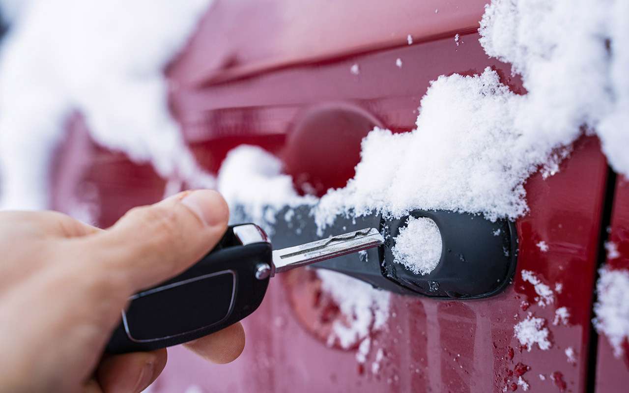 Замерзшее «корыто» — оно вам надо? 5 автомобильных лайфхаков на октябрь