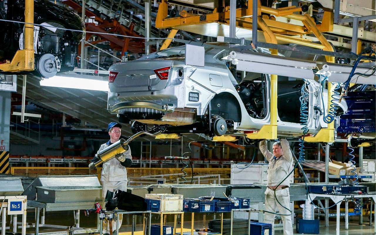АВТОВАЗ приостанавливает сборку Lada Vesta