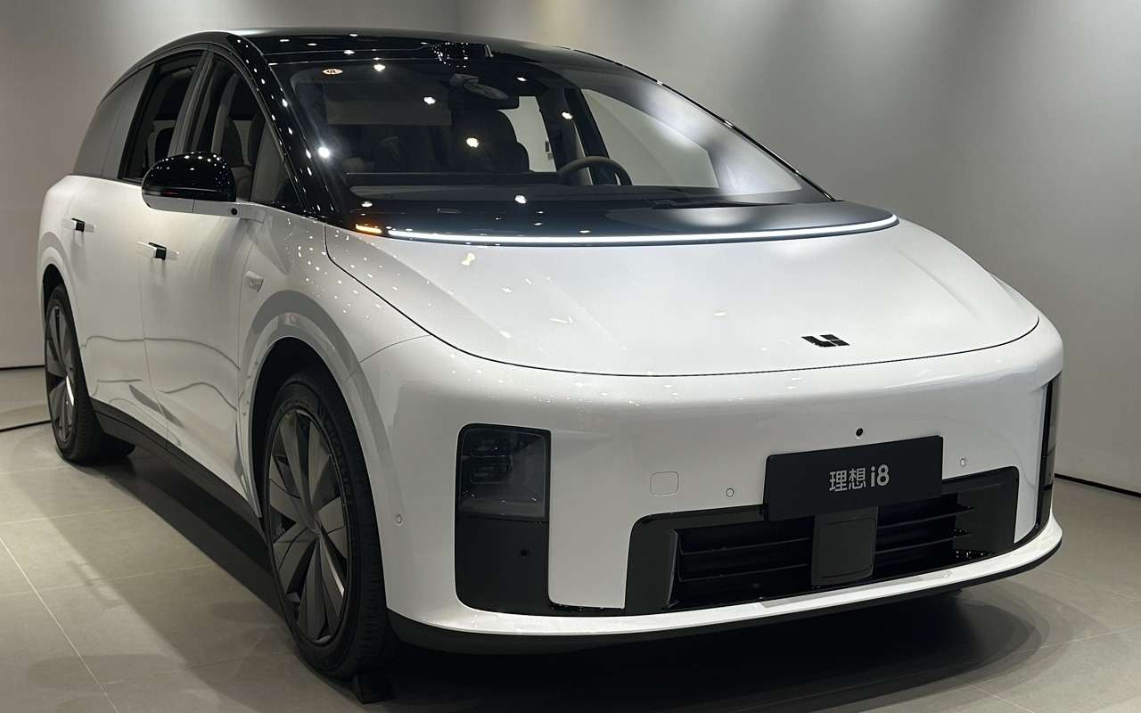 Li Auto i8