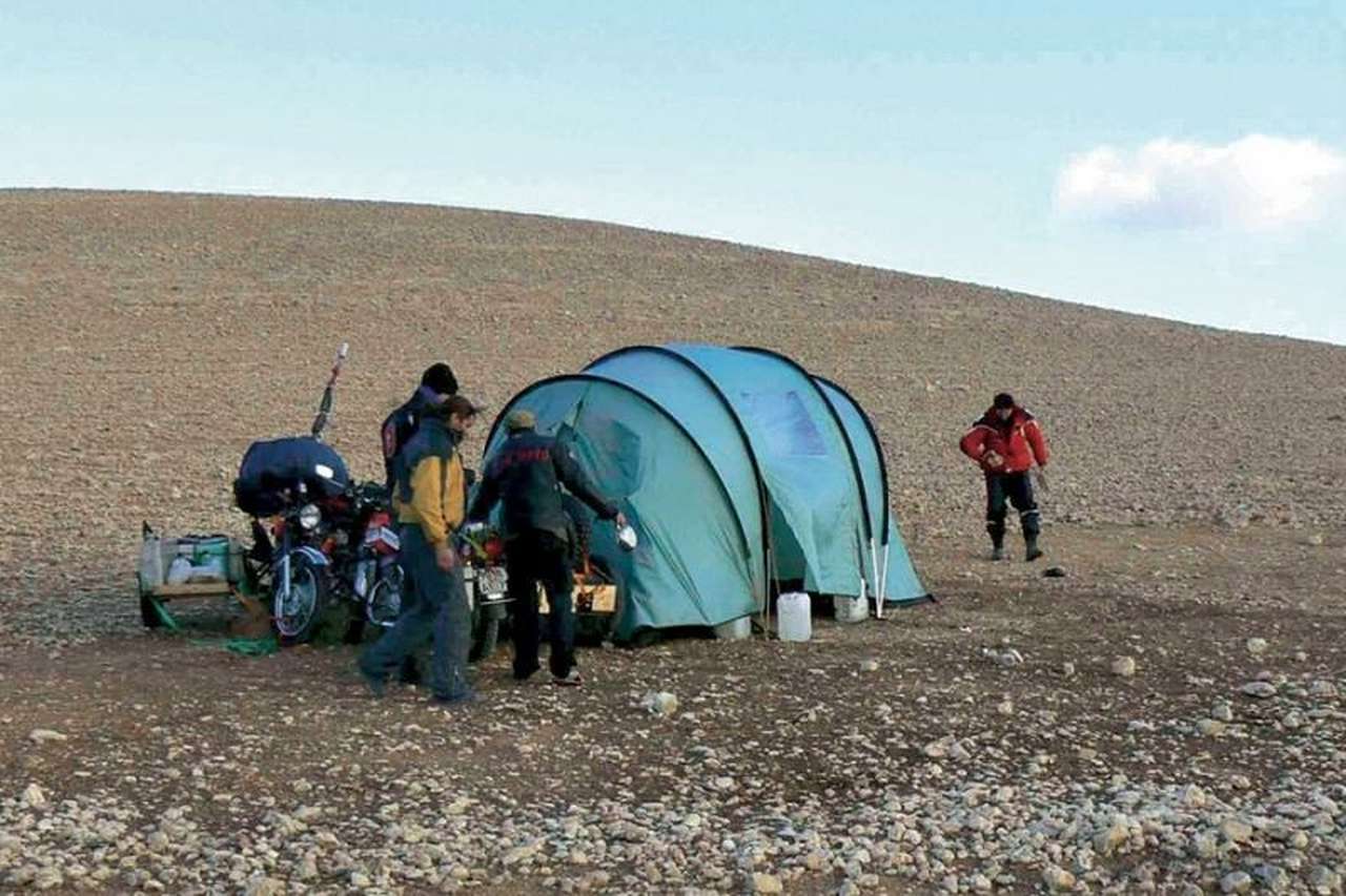 Братья Синельники со своей отчаянной командой