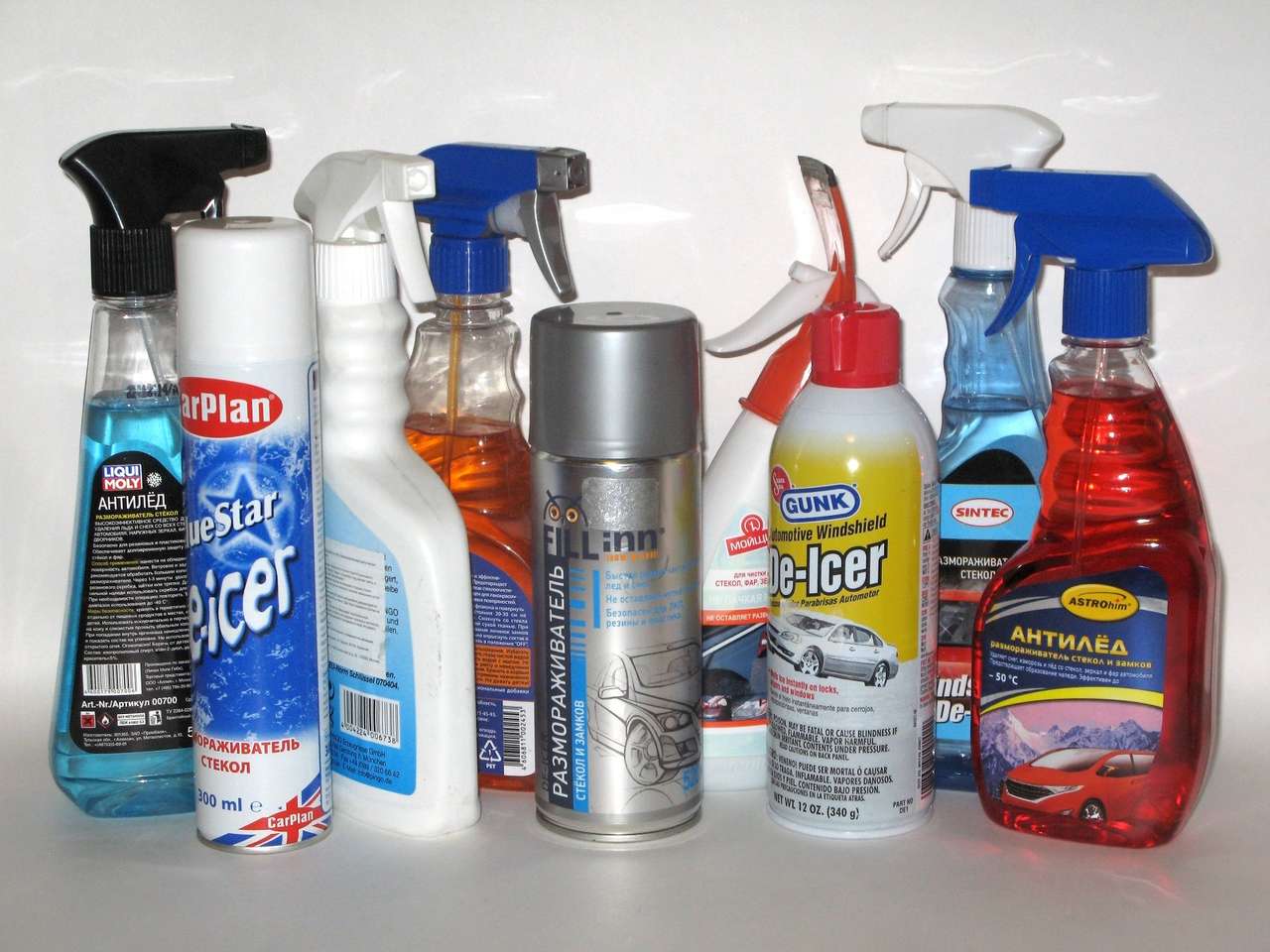 Если стекла обледенели: тест девяти размораживателей