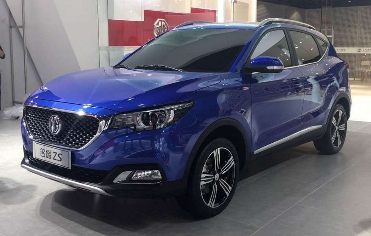 Новый кроссовер MG ZS застукали за два дня до премьеры