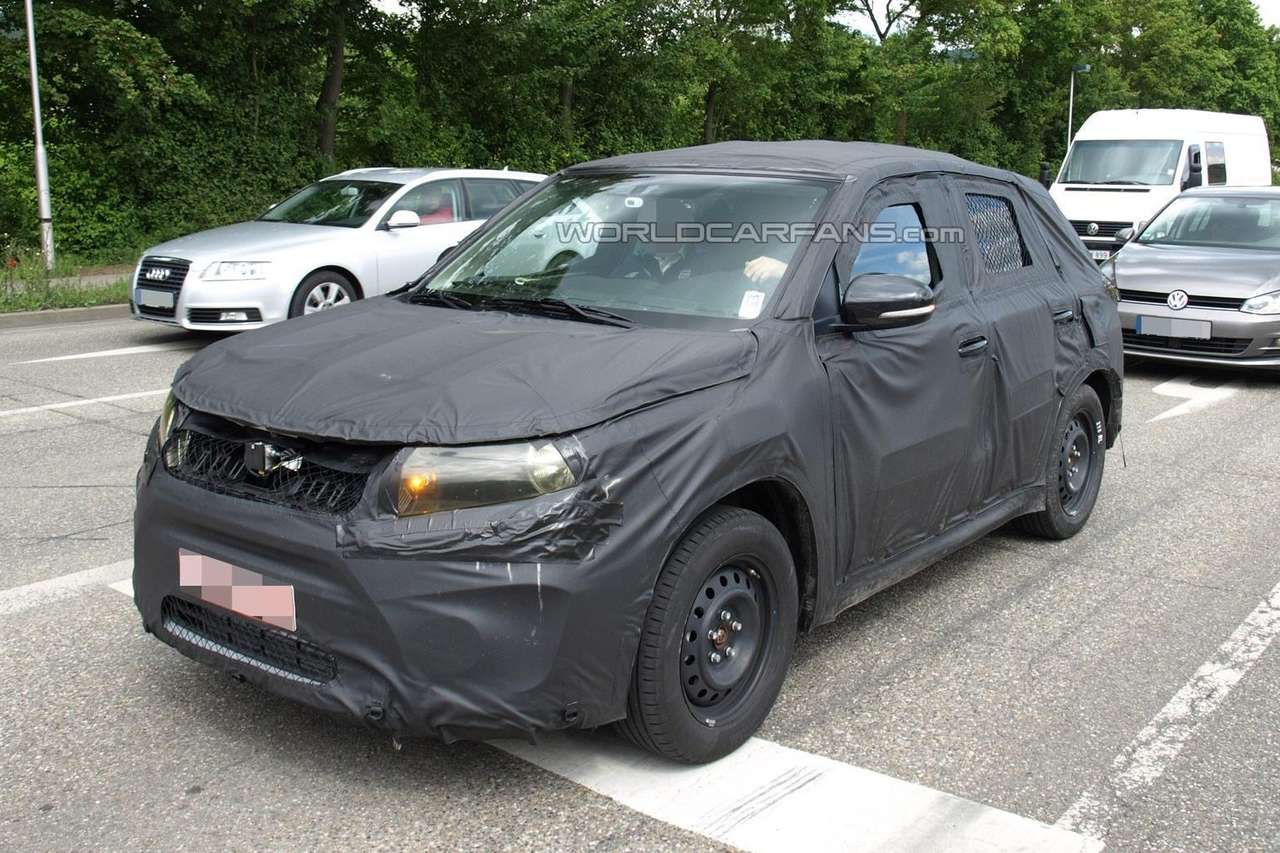 Сменщик кроссовера Suzuki SX4 Classic попался шпионам