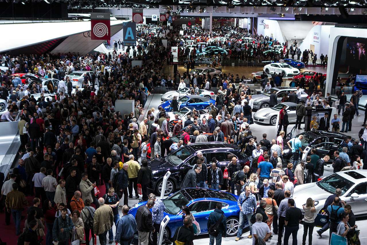 Ford, Volvo, Aston Martin, Lamborghini и Rolls-Royce решили пропустить Париж