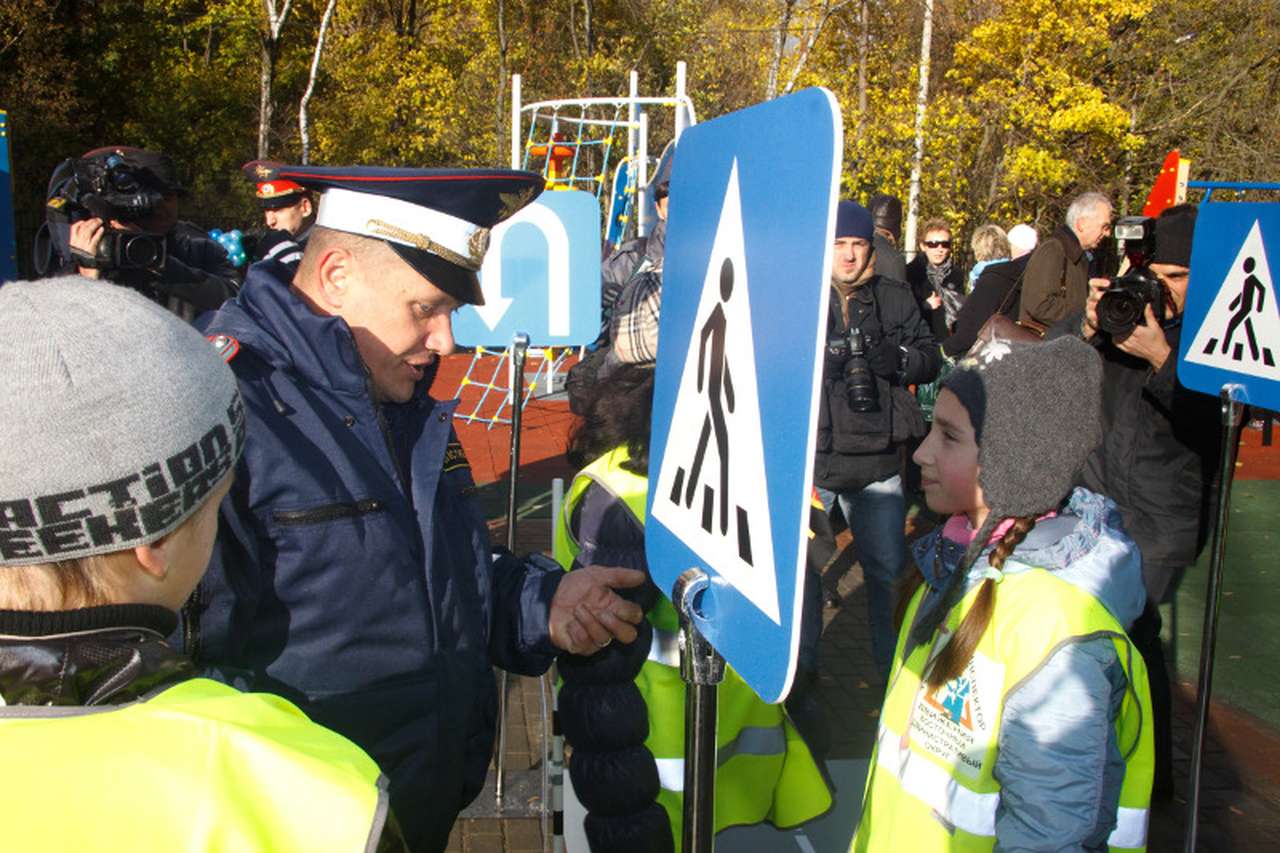 Накануне 1 сентября напомните детям о необходимости соблюдать ПДД