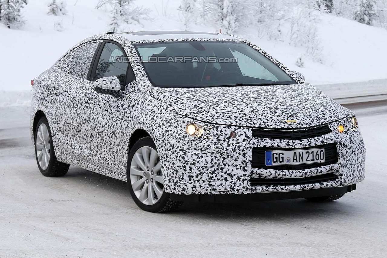 Новый Chevrolet Cruze запечатлен на севере Европы