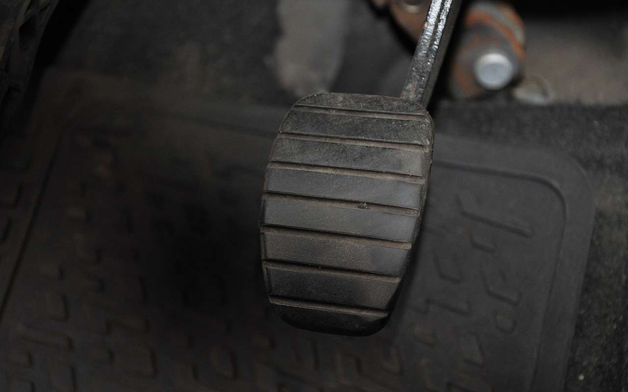 Проваливается педаль тормоза лада ларгус - 92 фото