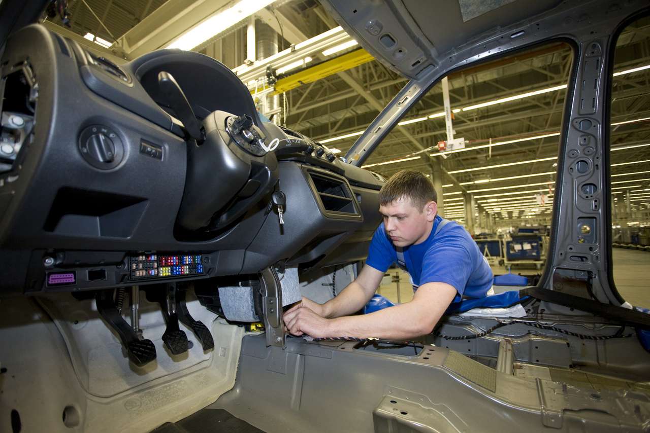 Автопроизводства добиваются заморозки требований по локализации
