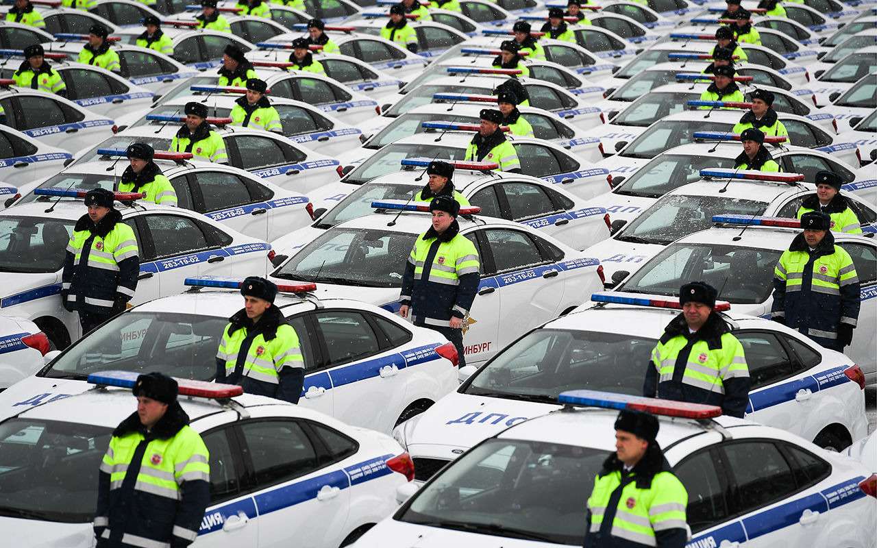 Нагрубил инспектор ГИБДД? Вот куда надо жаловаться