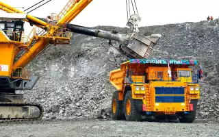 Русский бимбокор: женщина за рулем 240-тонного БЕЛАЗа