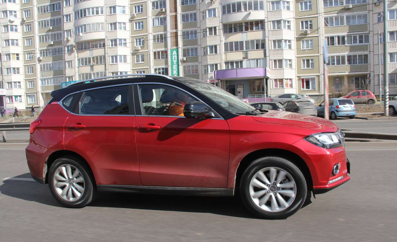 Suzuki Vitara против Haval H2: на кого ставим?